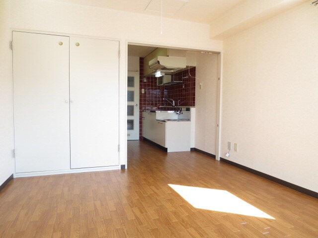 物件内観写真8　(居室)