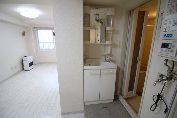 物件内観写真13　(洗面)