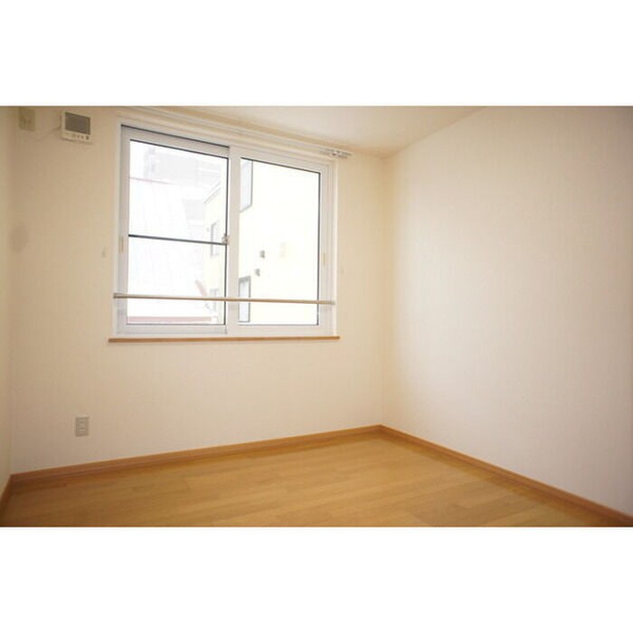 物件内観写真6　(居室)