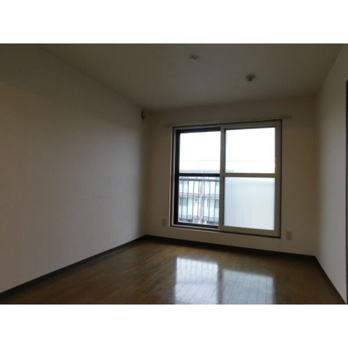 物件内観写真6　(居室)