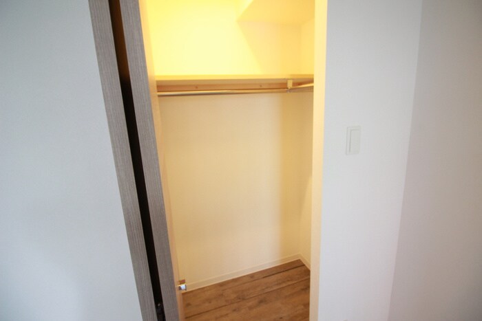 物件内観写真11　(収納)