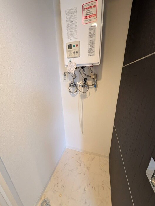 物件内観写真15　(洗濯機置場)