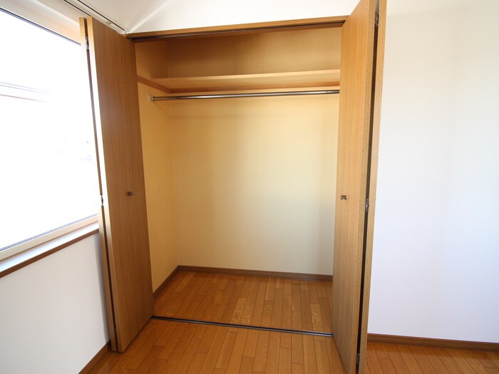 物件内観写真11　(収納)