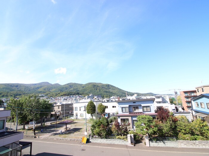 物件内観写真15　(室内からの展望)