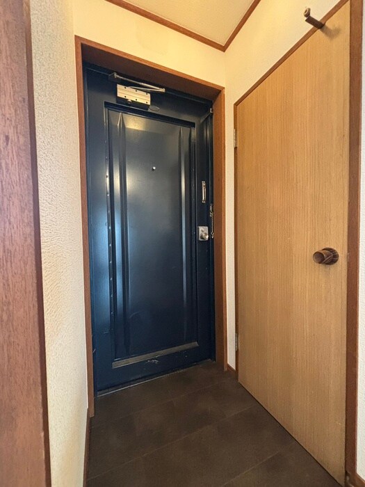 物件内観写真21　(玄関)