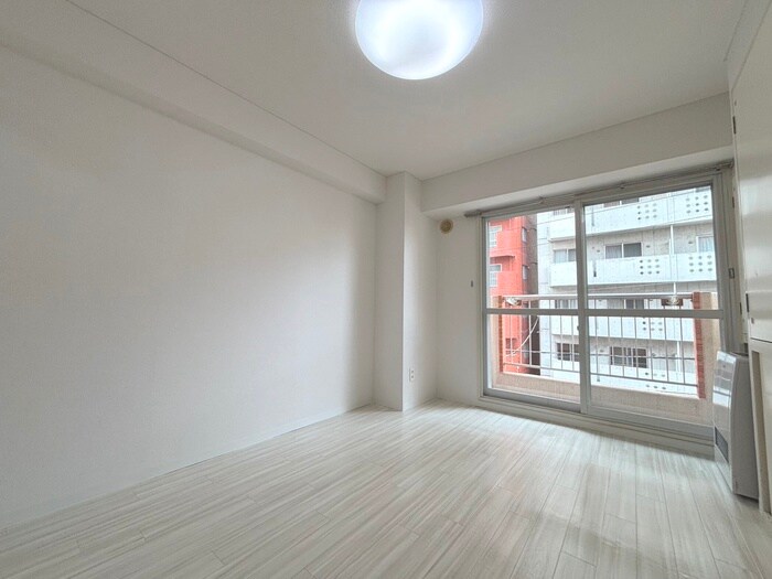 物件内観写真8　(居室)