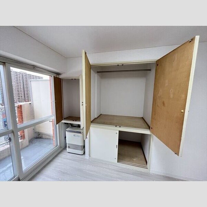 物件内観写真12　(収納)