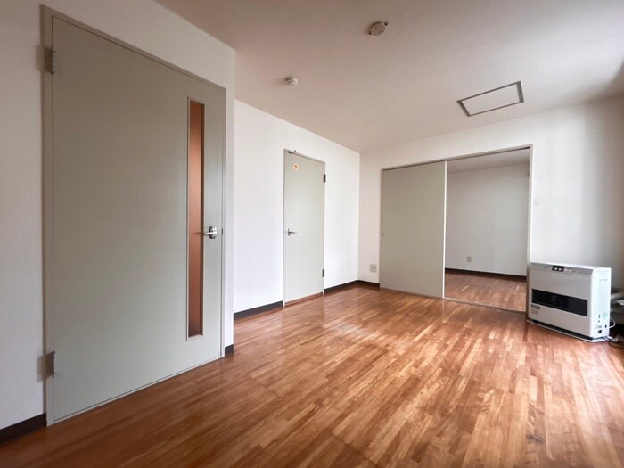 物件内観写真9　(居室)