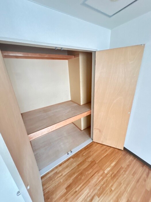 物件内観写真15　(収納)