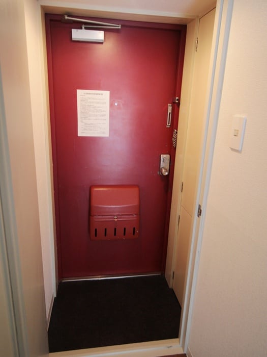 物件内観写真15　(玄関)