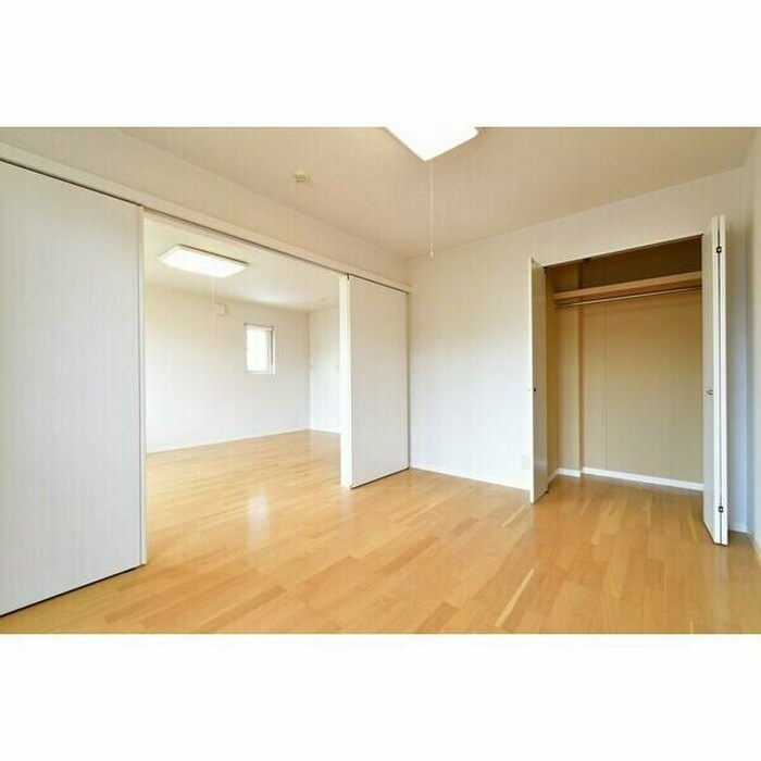 物件内観写真7　(居室)