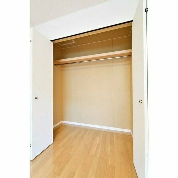 物件内観写真13　(収納)