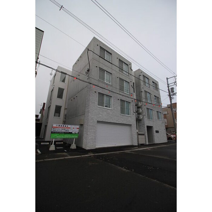 物件外観写真2　(外観写真)