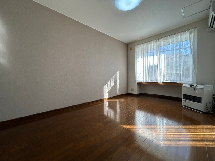 物件内観写真4　(居室)