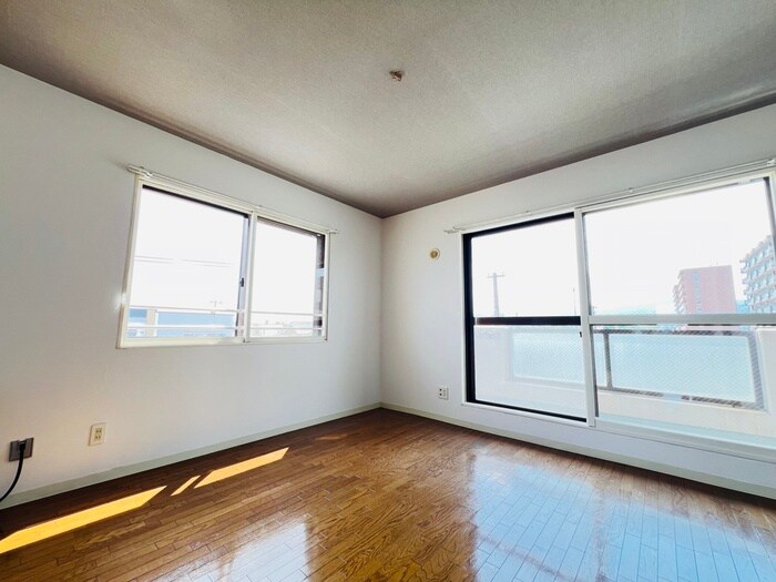 物件内観写真5　(居室)