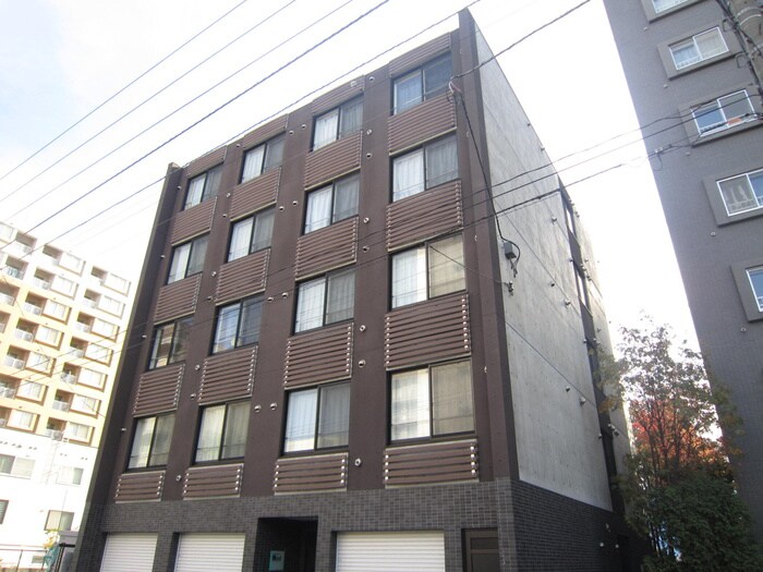 物件外観写真1　(外観写真)