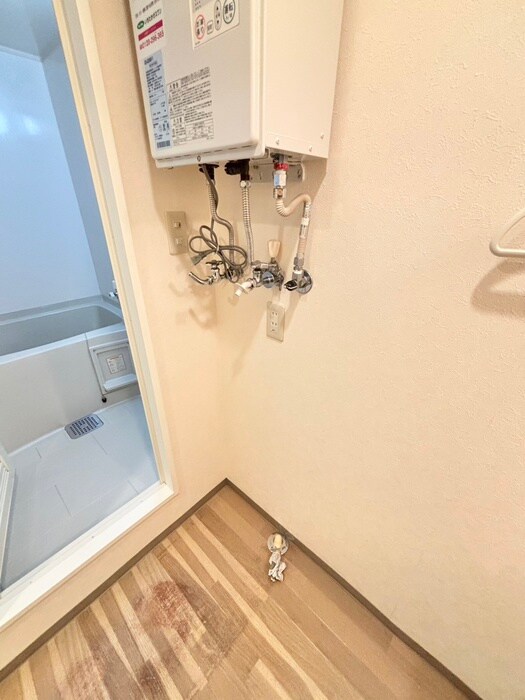 物件内観写真21　(洗濯機置場)