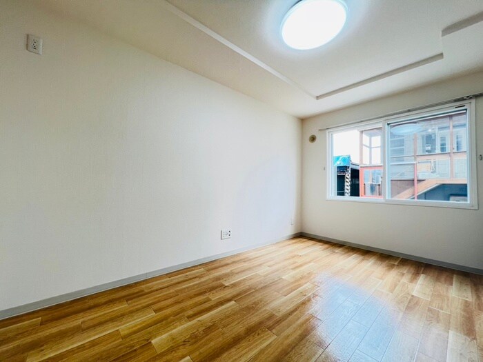 物件内観写真8　(居室)