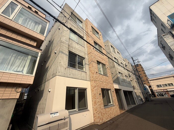 物件外観写真3　(外観写真)