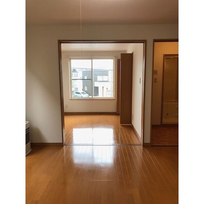 物件内観写真9　(居室)