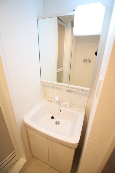 物件内観写真15　(洗面)