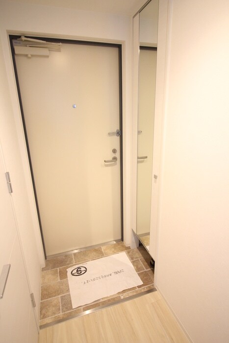 物件内観写真19　(玄関)
