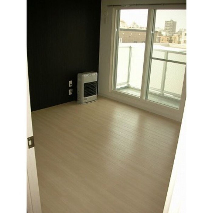 物件内観写真5　(居室)