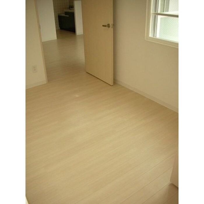 物件内観写真6　(居室)