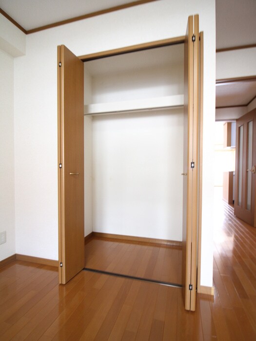 物件内観写真11　(収納)