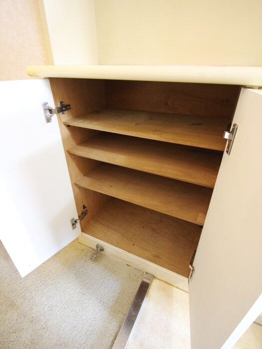 物件内観写真12　(玄関)