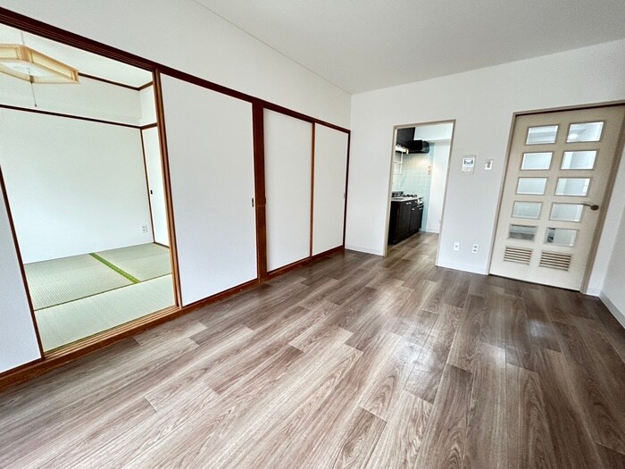 物件内観写真8　(居室)