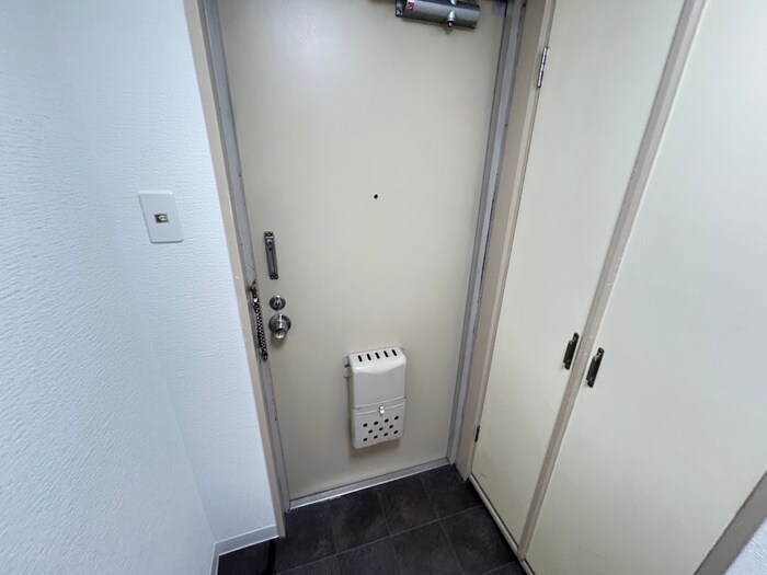 物件内観写真19　(玄関)