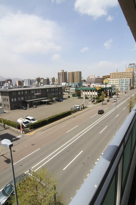 物件内観写真19　(室内からの展望)