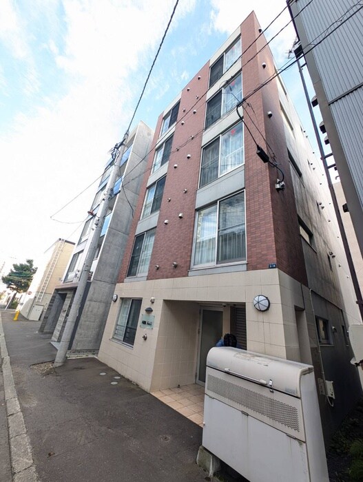 物件外観写真2　(外観写真)