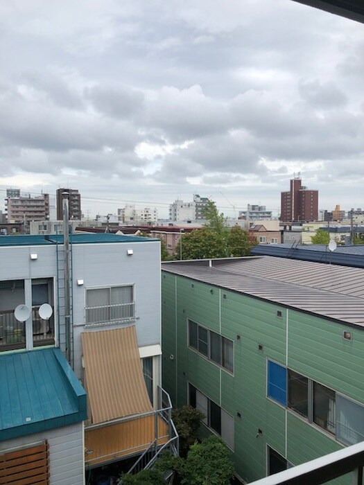 物件内観写真22　(室内からの展望)