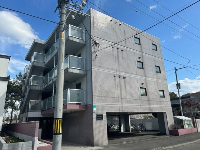 物件外観写真1　(外観写真)