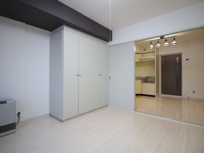 物件内観写真10　(居室)