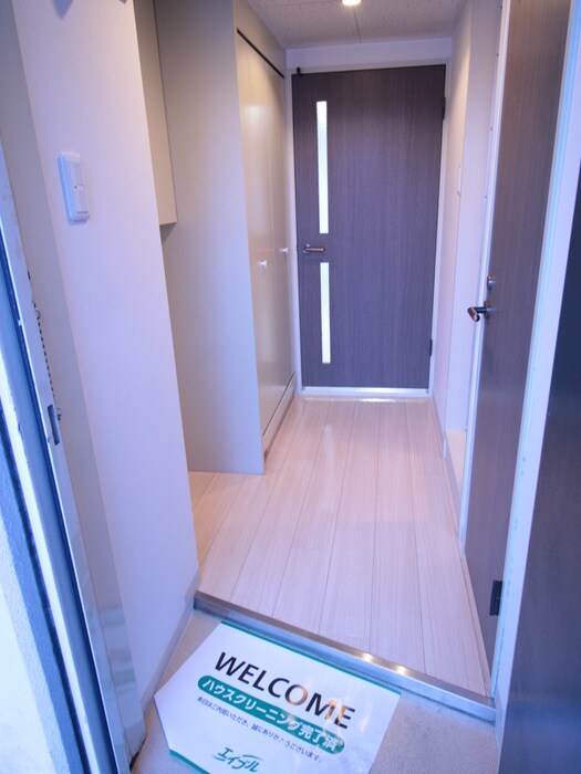 物件内観写真16　(玄関)