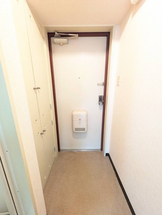 物件内観写真22　(玄関)