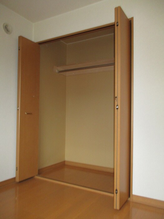 物件内観写真15　(収納)