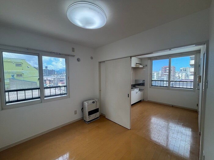 物件内観写真12　(居室)