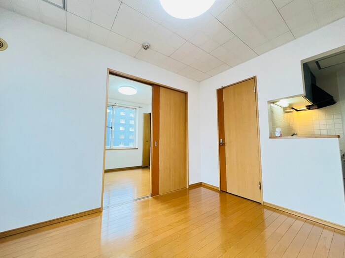 物件内観写真5　(居室)