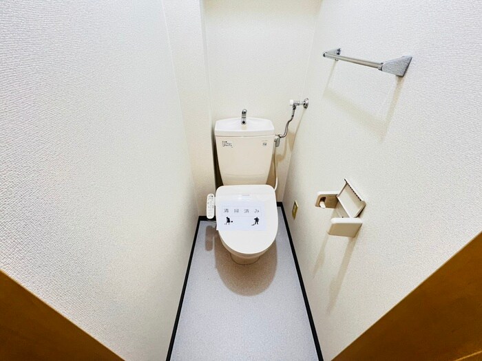 物件内観写真9　(トイレ)