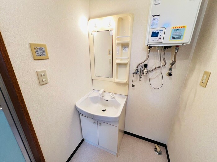 物件内観写真10　(洗面)