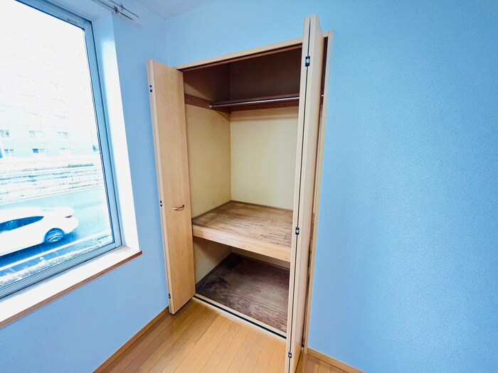 物件内観写真11　(収納)