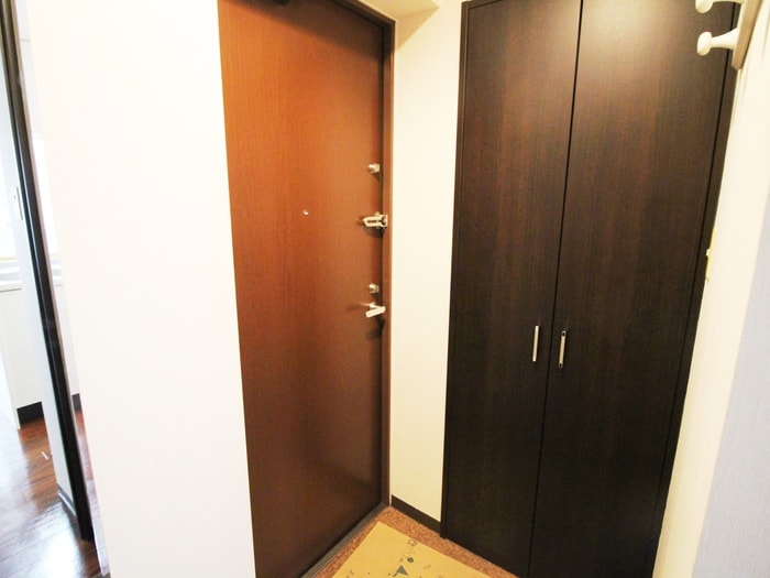 物件内観写真17　(玄関)