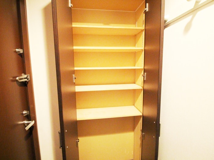 物件内観写真18　(靴箱)