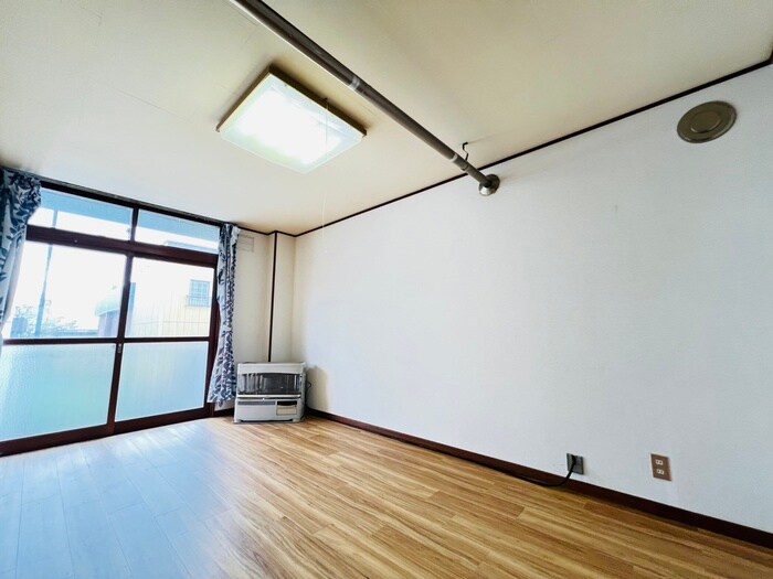 物件内観写真9　(居室)