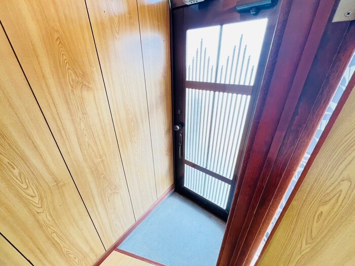 物件内観写真15　(玄関)
