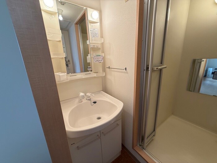 物件内観写真15　(洗面)